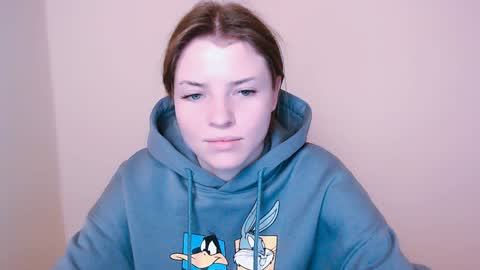 Snapshot of missoliviaa_ chatting on 01.11.25 Olivia online show from 01.11.25