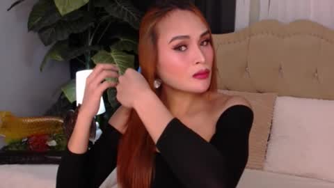missoliviaontop online show from 04.12.26