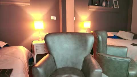 missparis__ online show from 11.29.25