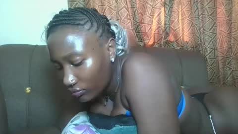 pretty gal online show from 11.19.25