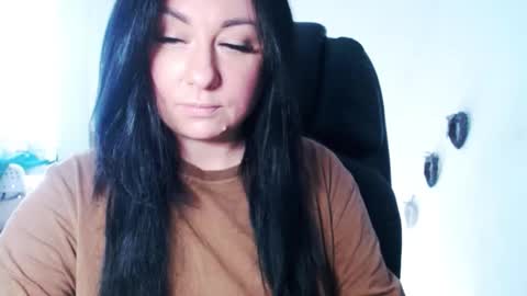 Missqueen1416 online show from 11.04.25