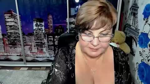 Snapshot of missritabella chatting on 09.30.25 Rita online show from 09.30.25