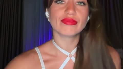 Snapshot of missroriann chatting on 06.19.26 missroriann online show from 06.19.26