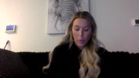 Alyssa online show from 04.21.26