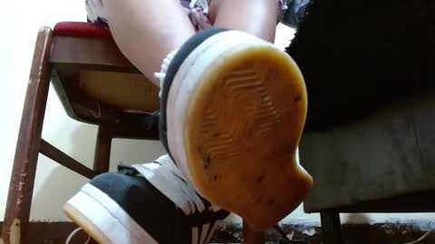 Snapshot of misssam28 chatting on 12.17.25 TELL ME MISS online show from 12.17.25