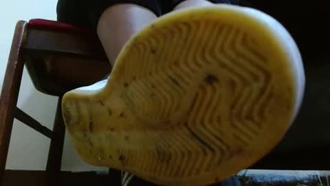 Snapshot of misssam28 chatting on 12.21.25 TELL ME MISS online show from 12.21.25