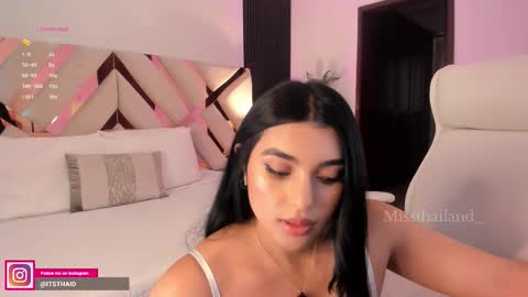 Fernanda Davila online show from 11.21.25