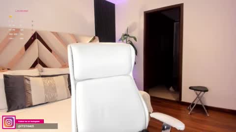 Fernanda Davila online show from 01.06.26