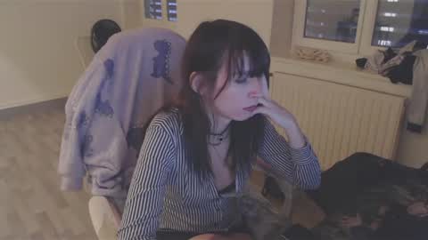Snapshot of missthon chatting on 12.18.24 missthon online show from 12.18.24