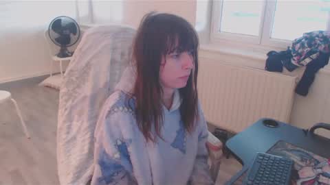 Snapshot of missthon chatting on 12.20.24 missthon online show from 12.20.24