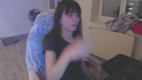 Snapshot of missthon chatting on 12.23.24 missthon online show from 12.23.24