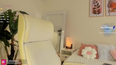 Snapshot of missvaleriaa chatting on 09.30.25 Valeria Davila online show from 09.30.25