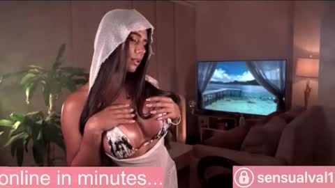 Snapshot of missvalery_1 chatting on 09.25.25 OF online show from 09.25.25