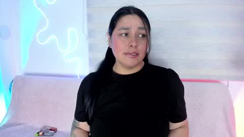 Pau OFmissweetpeach online show from 10.22.25