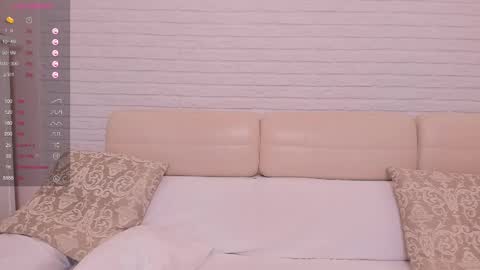 Snapshot of missxcaprice chatting on 03.01.25 missxcaprice online show from 03.01.25