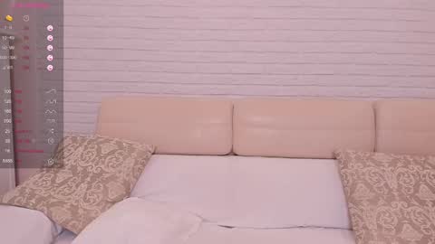 Snapshot of missxcaprice chatting on 03.12.25 missxcaprice online show from 03.12.25