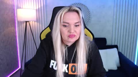 missyymarty online show from 04.11.26