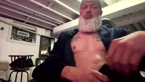 AJ online show from 04.12.26