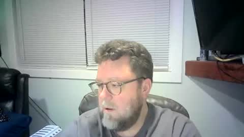 Mr. Happy online show from 02.04.25