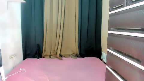 Snapshot of mister_officer chatting on 04.12.26 SAINT SACHI will make your day online show from 04.12.26