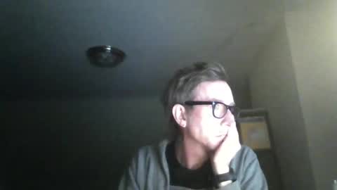 Snapshot of mister_void chatting on 12.02.24 Mister Void online show from 12.02.24