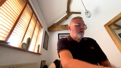 Snapshot of misterblivs chatting on 07.18.26 Misterblivs online show from 07.18.26