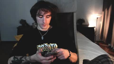 Snapshot of misterhult chatting on 12.07.24 My name is Anton Bogatyrev online show from 12.07.24