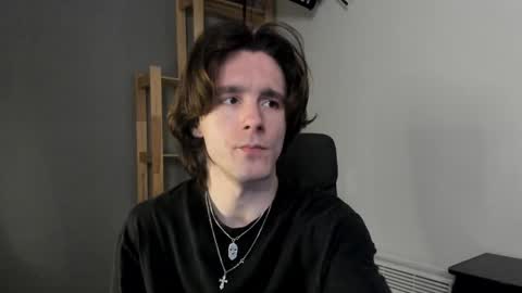 Snapshot of misterhult chatting on 01.31.25 My name is Anton Bogatyrev online show from 01.31.25