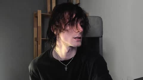 Snapshot of misterhult chatting on 02.09.25 My name is Anton Bogatyrev online show from 02.09.25
