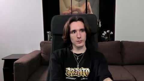 Snapshot of misterhult chatting on 03.09.25 My name is Anton Bogatyrev online show from 03.09.25