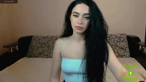 Snapshot of mistic_fox chatting on 05.19.26 mistic_fox online show from 05.19.26
