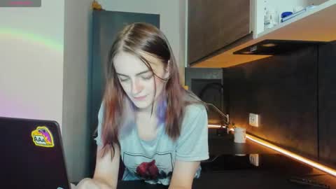 Snapshot of mistiva chatting on 09.12.25 Hi everyone Im Tina online show from 09.12.25