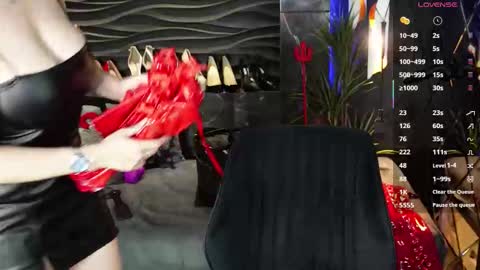 Darsy online show from 10.05.25