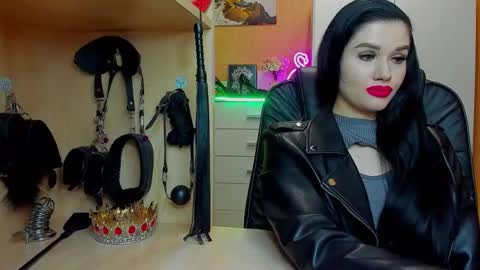 Mistress Kristi online show from 04.15.26