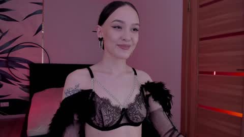 Mistress Mia online show from 12.05.24