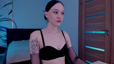 Mistress Mia online show from 09.15.25