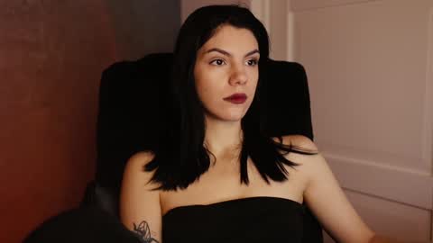 Snapshot of mistress_rochelle chatting on 01.23.25 Miss Rochelle online show from 01.23.25