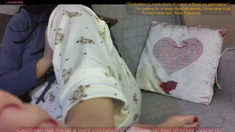 Snapshot of mistressdaenerys chatting on 01.07.25 Mistress Daenerys online show from 01.07.25