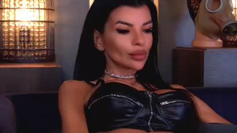 Snapshot of mistresselenia chatting on 06.27.26 Elenia online show from 06.27.26