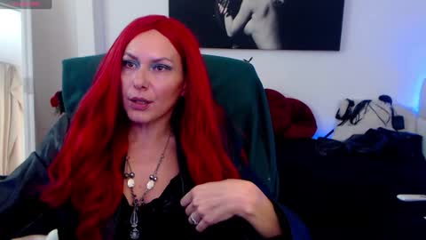 Snapshot of mistressevelyn_ chatting on 12.13.24 MistressEvelyn online show from 12.13.24