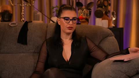 Mistress Kelly online show from 09.21.25