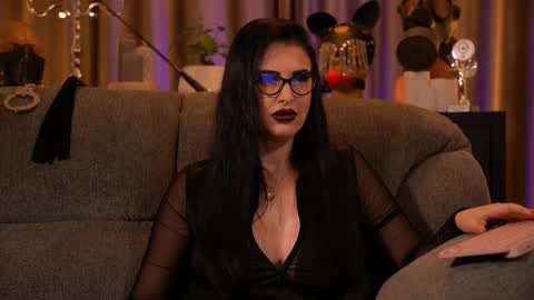 Mistress Kelly online show from 11.11.25