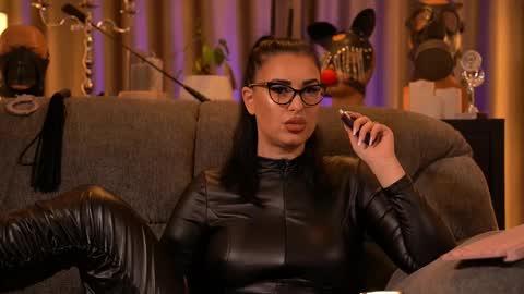 Mistress Kelly online show from 11.21.25