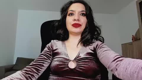 YourGoddessM online show from 01.12.25