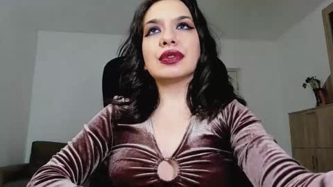 YourGoddessM online show from 02.08.25