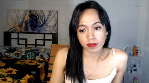 Snapshot of mistressnicoletrans chatting on 01.04.25 SexyCutieNicole online show from 01.04.25