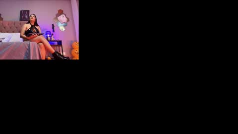 Scarlet online show from 10.25.25