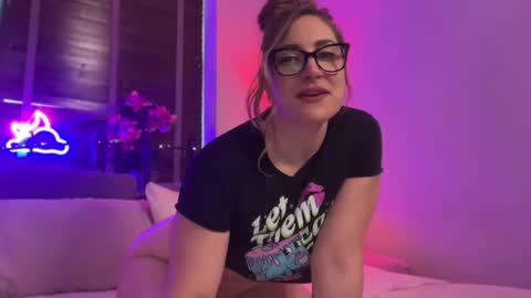 Miss X online show from 11.04.25