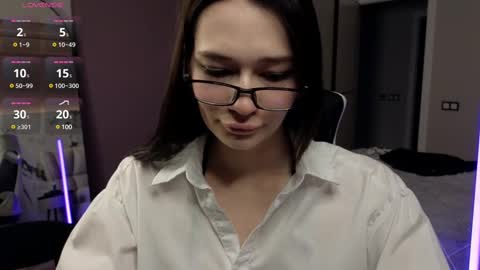 misty_roseee online show from 02.19.25