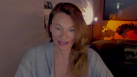 Snapshot of mistybarnes chatting on 05.15.26 MistyBarnes NONUDE MODEL online show from 05.15.26